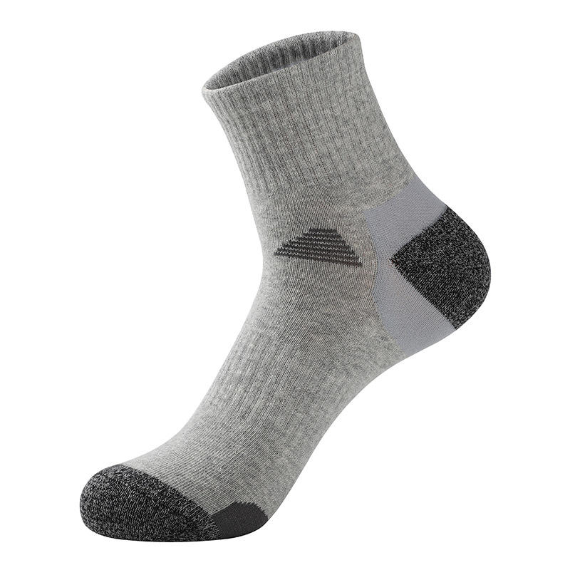 OEM absorb sweat and deodorize elite designer mens anti slip socks sport